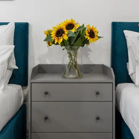 Exeter City Centre Apartments Riley Apartment Экстерьер фото