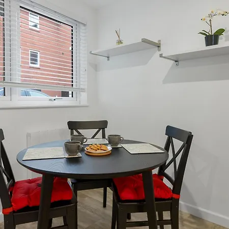 Exeter City Centre Apartments Riley Apartment Экстерьер фото